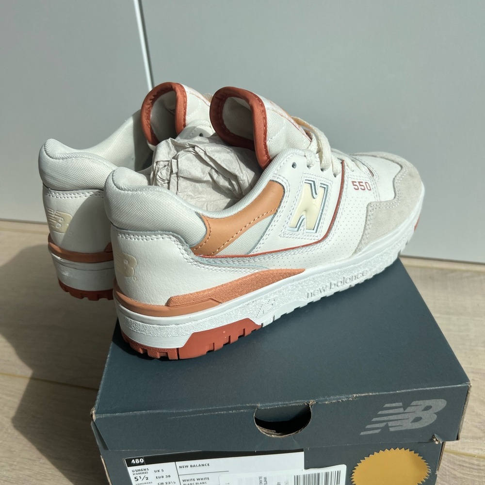 New Balance 550s (AU LAIT) - Picture 4 of 5